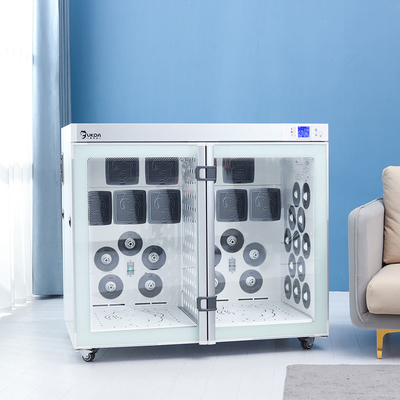 A sala seca do animal de estimação portátil para cães esteriliza 140Kg 220V 2700W com 8 ventiladores